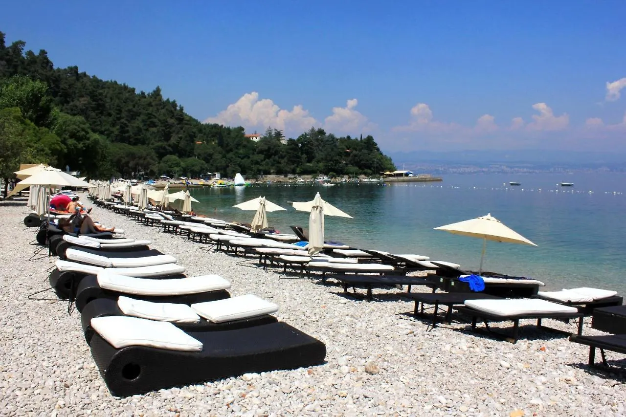 Apartments With A Parking Space Kraj, Opatija - 7794 0*,  Horvátország