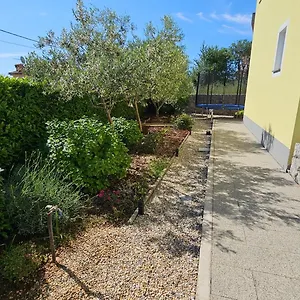 Apartman Jana, Salatić